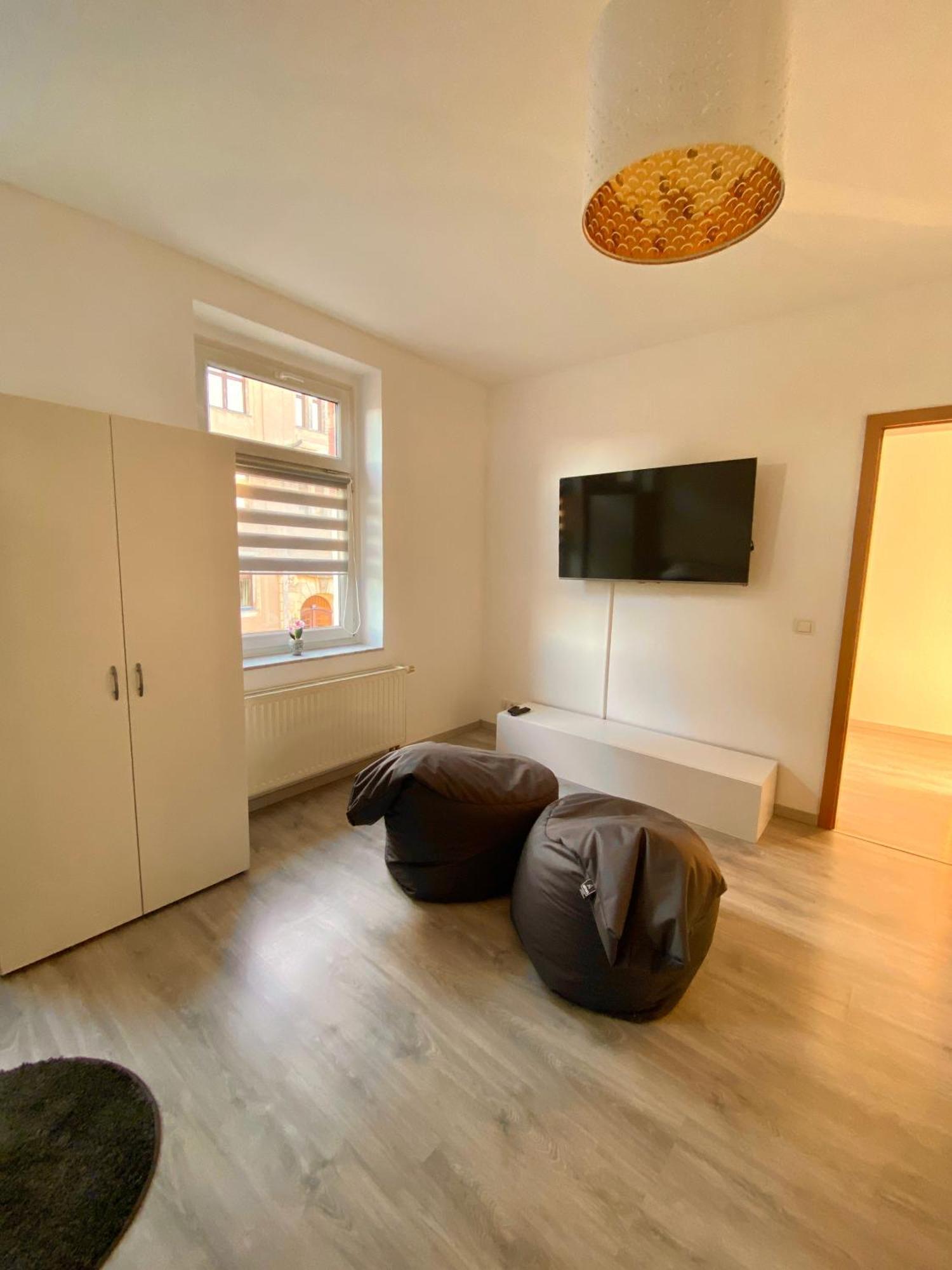 Schoene 3-Zimmer Monteurswohnung Im Sueden Von Leipzig Eg Zewnętrze zdjęcie