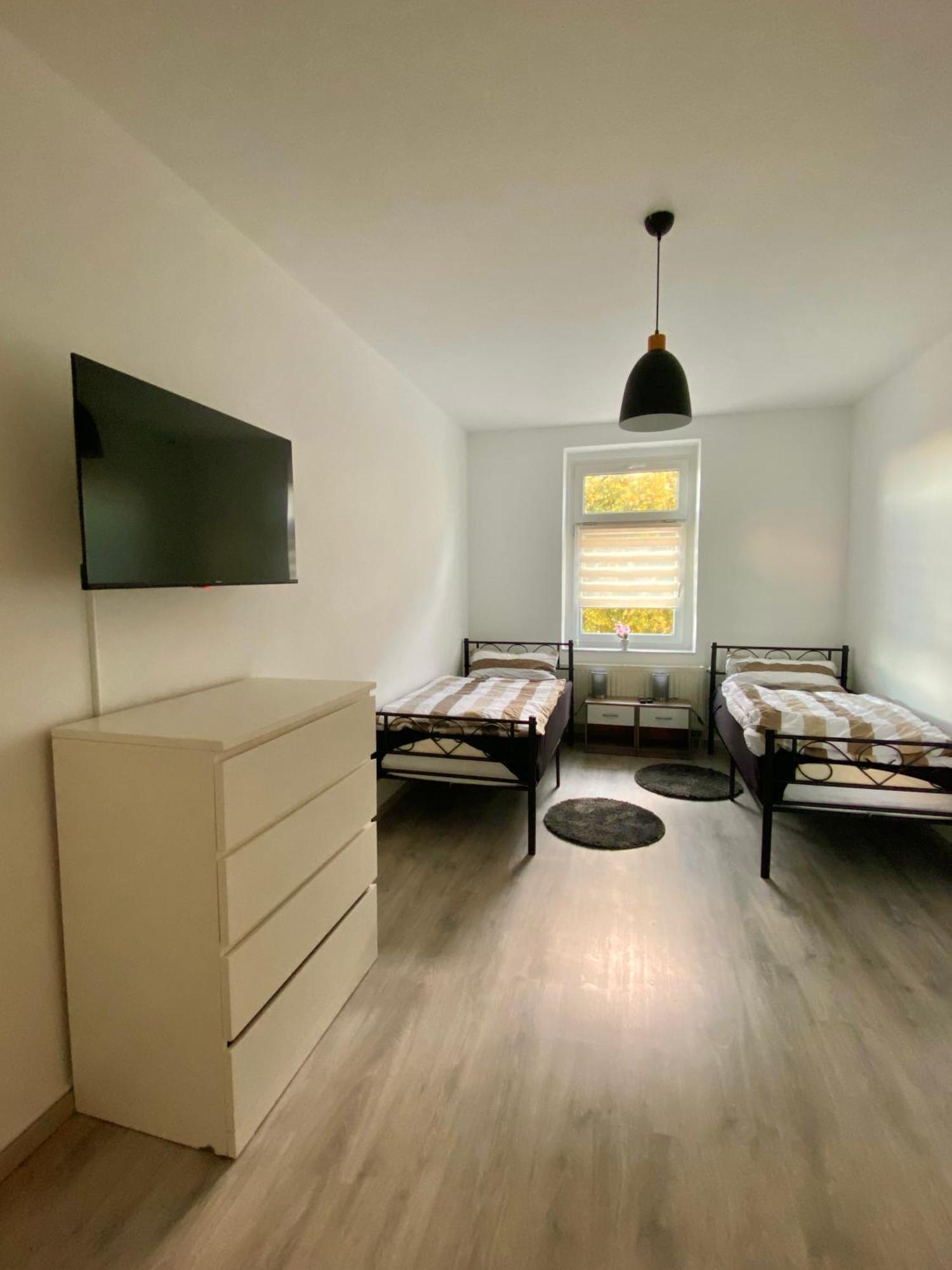 Schoene 3-Zimmer Monteurswohnung Im Sueden Von Leipzig Eg Zewnętrze zdjęcie